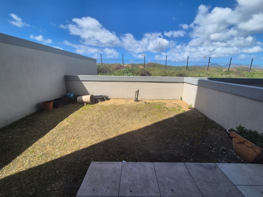 To Let 1 Bedroom Property for Rent in Muizenberg Western Cape